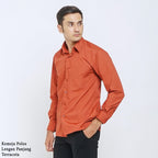Boss SUPER Kemeja Polos Pria Lengan Panjang Regular Fit Coklat Terracota