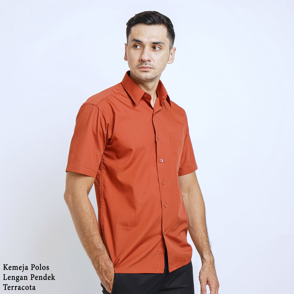Boss SUPER Kemeja Polos Pria Lengan Pendek Regular Fit Coklat Terracota