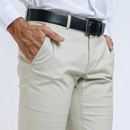 Boss SUPER Celana Panjang Chino Pria Slim Fit Cream