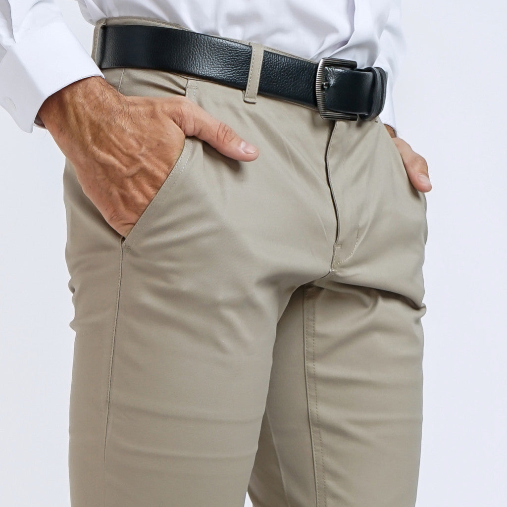 Boss SUPER Celana Panjang Chino Pria Slim Fit Coklat