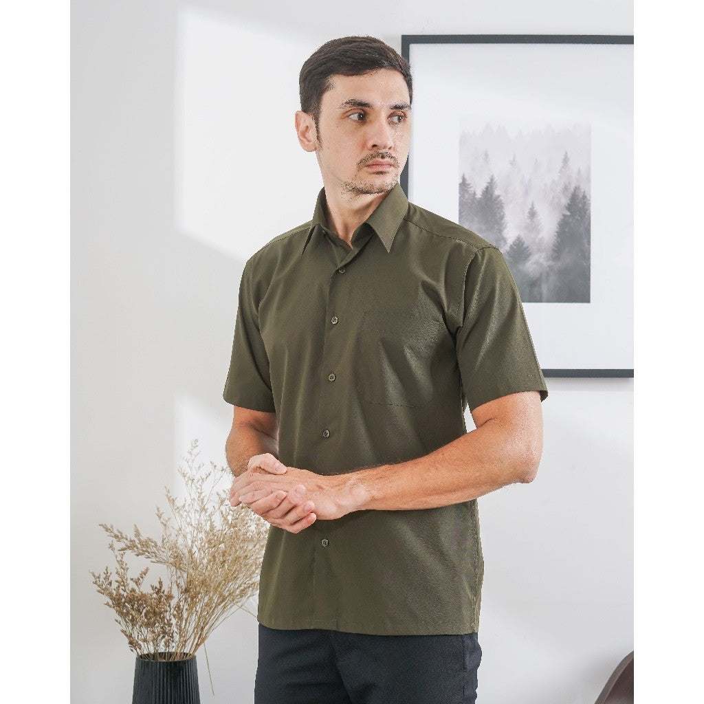 Boss SUPER Kemeja Polos Pria Lengan Pendek Regular Fit Hijau Army