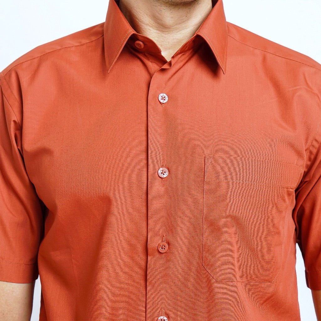Boss SUPER Kemeja Polos Pria Lengan Pendek Regular Fit Coklat Terracota